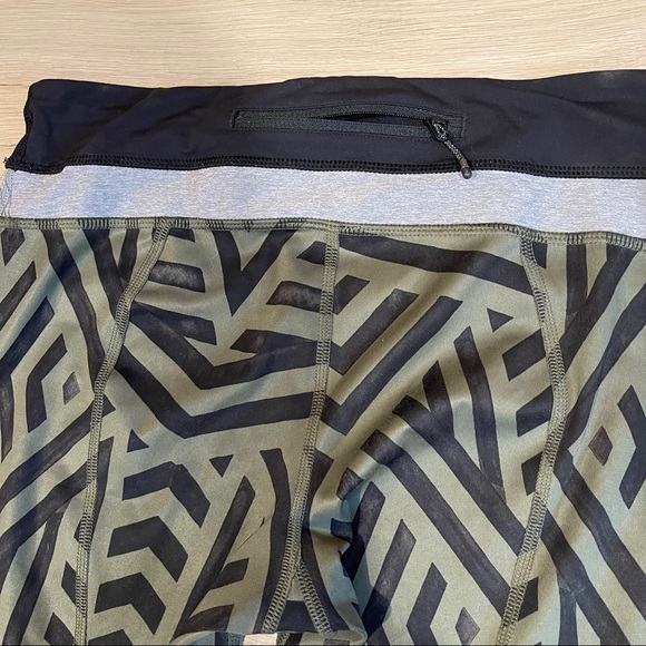 Aztec lululemon crop leggings for running - Picture 4 of 5